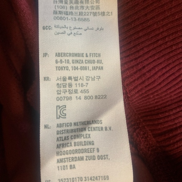 Hollister Velour Burgundy Hoodie - Picture 5 of 6